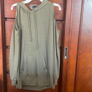 Charlotte rouse peek a boo sweatshirt